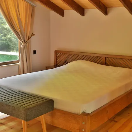 Chalet Lal Hayal Konaklari